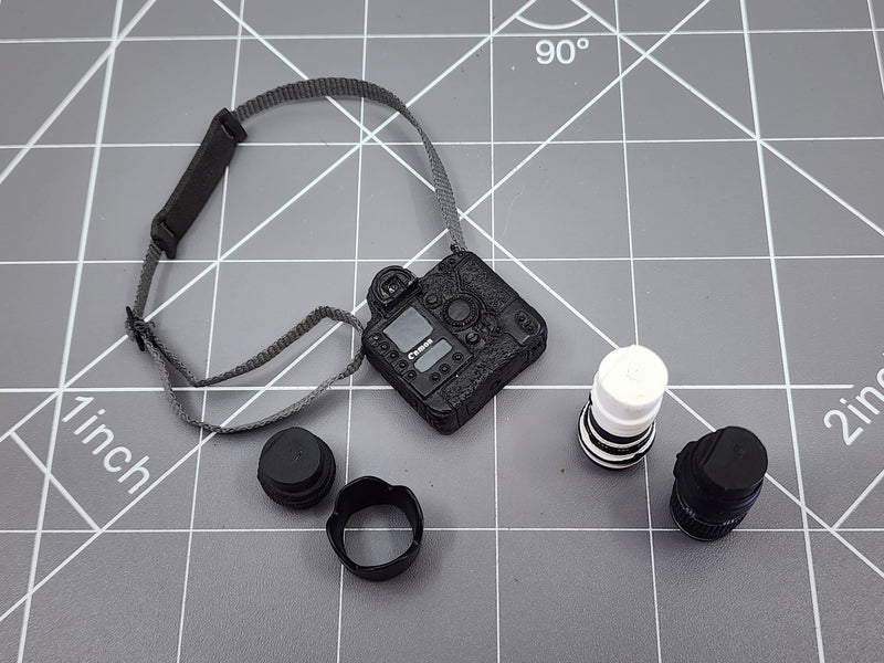 Load image into Gallery viewer, BAM 1/6 Custom Craft War Journalist DSLR W/ Zoom Lens (BBI)
