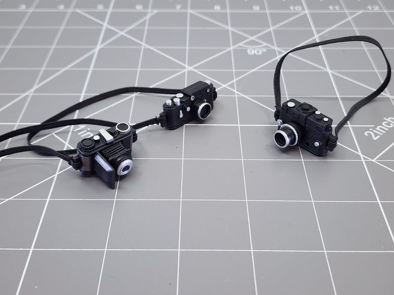 Load image into Gallery viewer, BAM 1/6 Vietnam War Journalist Reporter Camera Set
