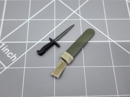BAM 1/6 WWII Bayonet W/ OD Green Sheath (21 Century)