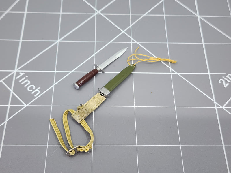 Load image into Gallery viewer, BAM 1/6 WWII Boot Knife W/ OD Green Sheath (Dragon)
