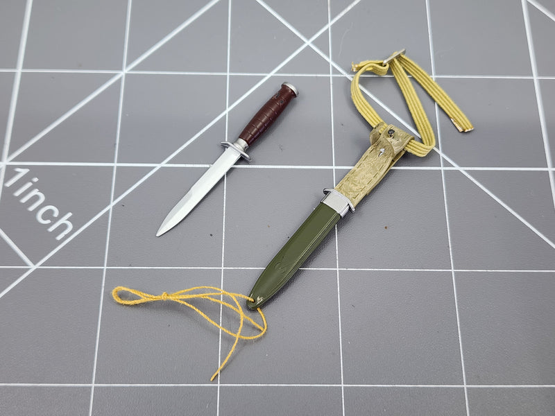 Load image into Gallery viewer, BAM 1/6 WWII Boot Knife W/ OD Green Sheath (Dragon)
