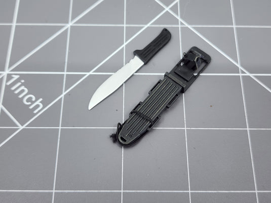 BAM 1/6 Machete W/ Black Sheath (Hot Toys)