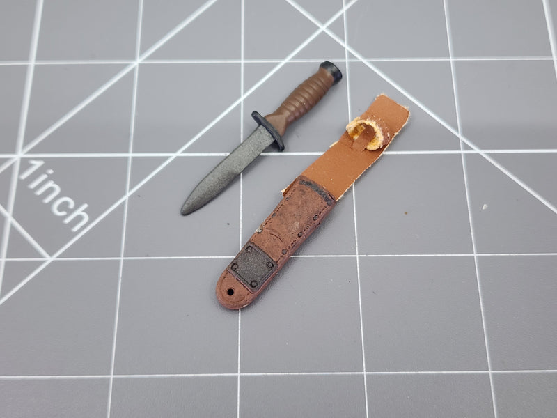 Load image into Gallery viewer, BAM 1/6 WWII K Bar Knife W/ Sheath (21 Century)
