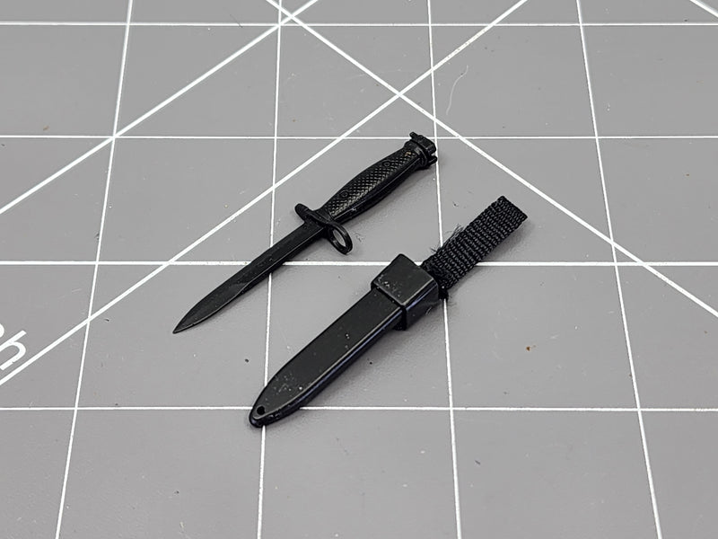 Load image into Gallery viewer, BAM 1/6 Black Bayonet W/ Black Sheath (Dragon)
