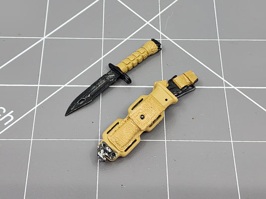 BAM 1/6 Coyote Tan Modern K-Bar Bayonet & Sheath (Dragon)