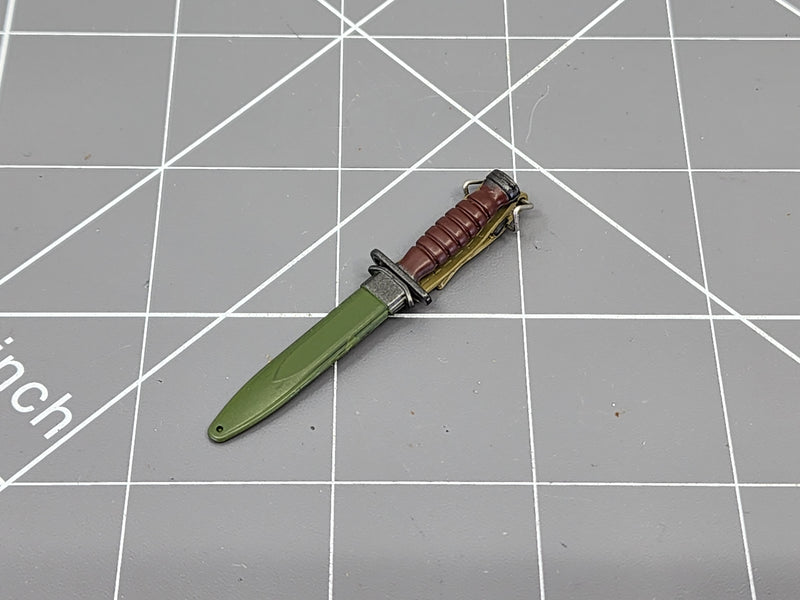 Load image into Gallery viewer, BAM 1/6 WWII K-Bar Bayonet &amp; Sheath (Dragon)
