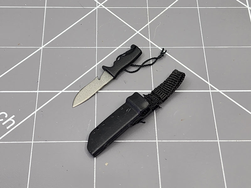 Load image into Gallery viewer, BAM 1/6 Hook Knife W/ Black Sheath (BBI)
