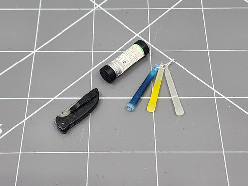 BAM 1/6 Punch Knife, Glow Sticks, & Signal Flare Ver. 2