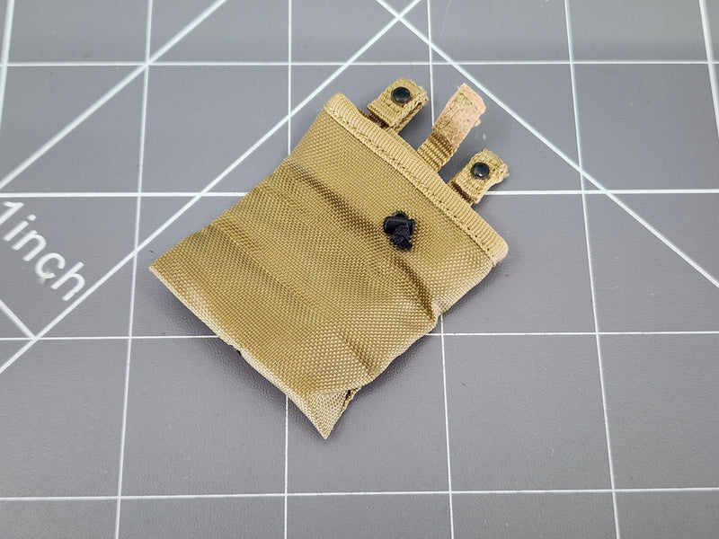 Load image into Gallery viewer, BAM 1/6 Coyote Tan Roll Up Dump Pouch (Playhouse)

