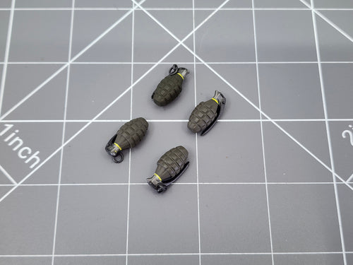 BAM 1/6 WWII Pineapple Grenade Set
