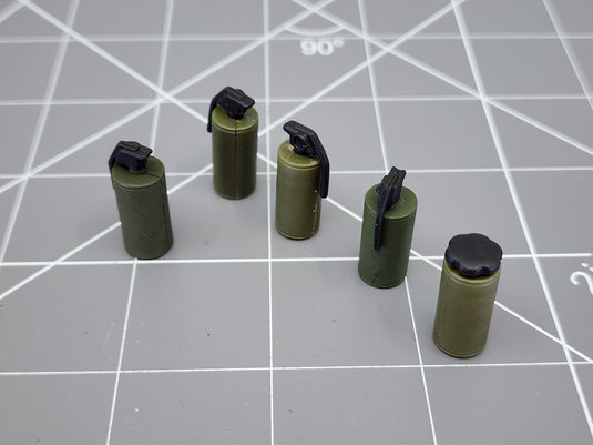 BAM 1/6 Vietnam Smoke Grenade Set