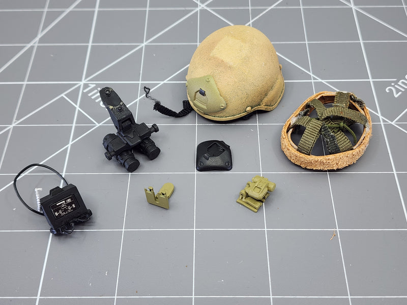 Load image into Gallery viewer, BAM 1/6 Coyote Tan Helmet W/ Extras
