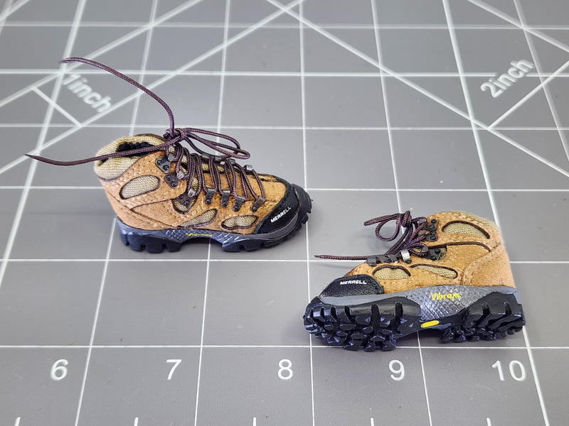 Load image into Gallery viewer, BAM 1/6 Merrell Saw Tooth Hiking Boots Ver. 2 (Crazy Dummy) (Foot Type)
