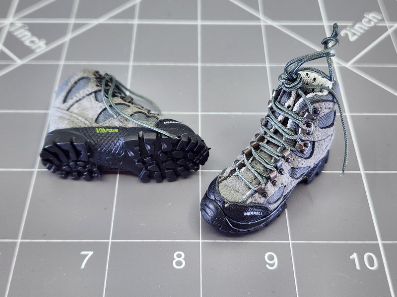 Load image into Gallery viewer, BAM 1/6 Merrell Saw Tooth Hiking Boots Ver. 3 (Crazy Dummy) (Foot Type)
