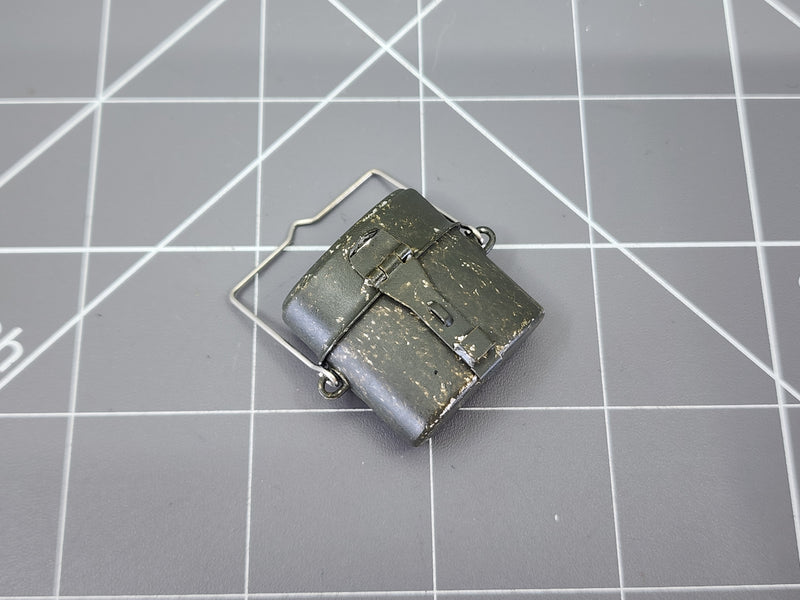 Load image into Gallery viewer, BAM 1/6 WWII German Metal Mess Tin (DID)

