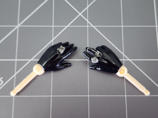 BAM 1/6 Female Hand Set W/ Gloves (BBI)