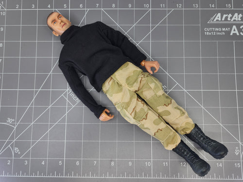 Bam 1/6 Figure W/ 3C Desert Camo Pants & Black Shirt (Dragon)