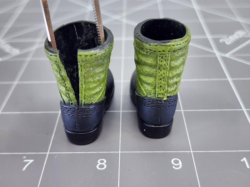 Load image into Gallery viewer, Bam 1/6 Vietnam Jungle Boots (Foot Type) (See Desc)
