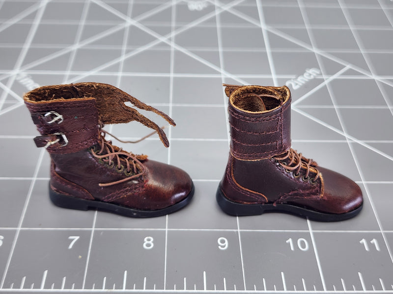 Load image into Gallery viewer, Bam 1/6 Vietnam WWII Leather Type Boots W/ Lace Cover (Foot Type)
