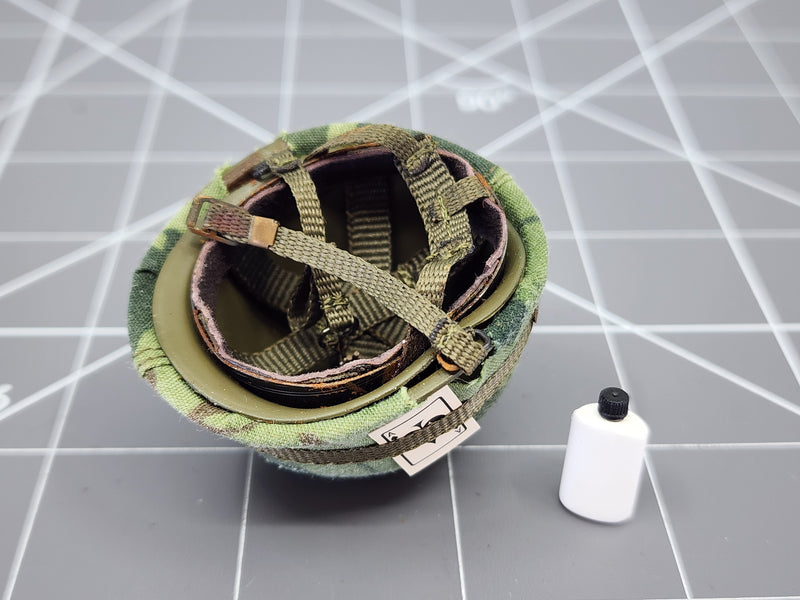 Load image into Gallery viewer, Bam 1/6 Vietnam Mitchel Pattern Camo Helmet W/ Ace of Spades Card &amp; Bug Repellant (Metal) (Toy Soldier)
