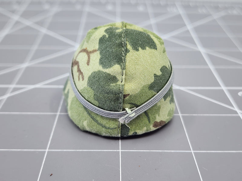 Load image into Gallery viewer, Bam 1/6 Vietnam Mitchel Pattern Camo Helmet W/ Colonel Badge (Dragon)
