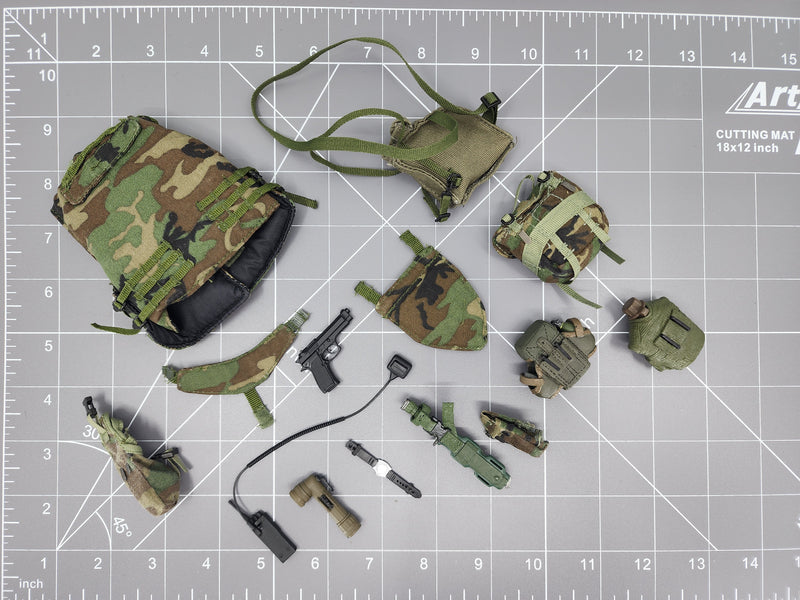 Load image into Gallery viewer, Bam 1/6 Woodlands Camo Molle Vest Set
