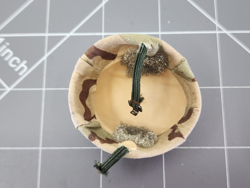 Load image into Gallery viewer, Bam 1/6 3C Desert Camo Helmet
