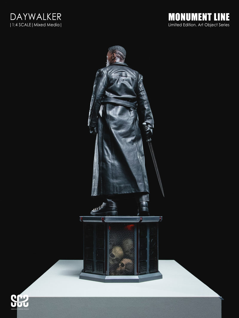 Load image into Gallery viewer, PREORDER DEPOSIT 1/4 Scale Daywalker Limited Edition - MINT IN BOX
