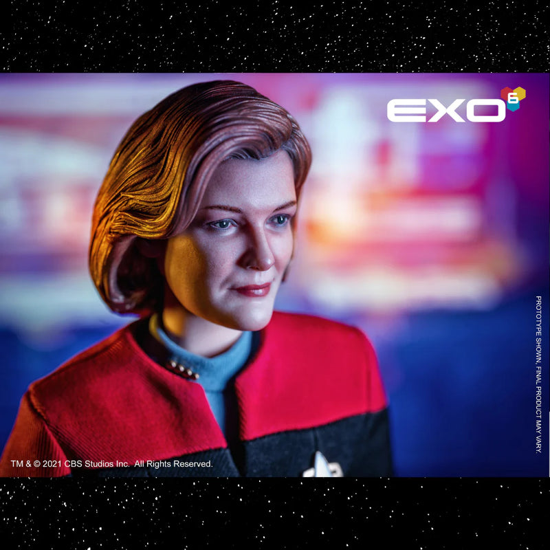 Load image into Gallery viewer, Star Trek: Voyager - Kathryn Janeway - MINT IN BOX
