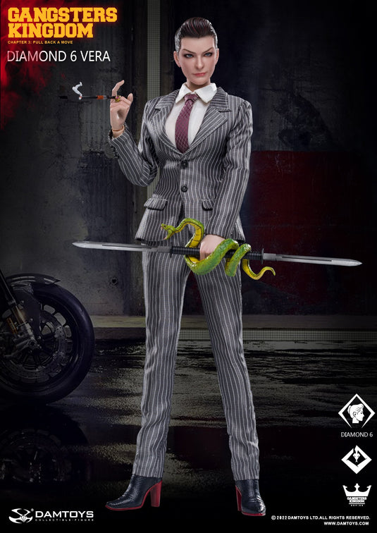 Gangsters Kingdom Vera - Female Base Body w/Head Sculpt & Glasses