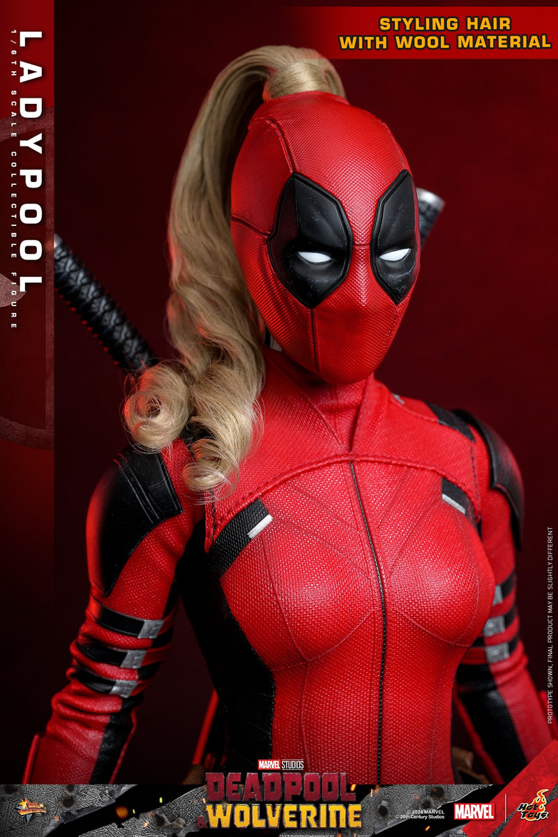 Load image into Gallery viewer, Deadpool &amp; Wolverine - Deadpool &amp; Ladypool - MINT IN BOX
