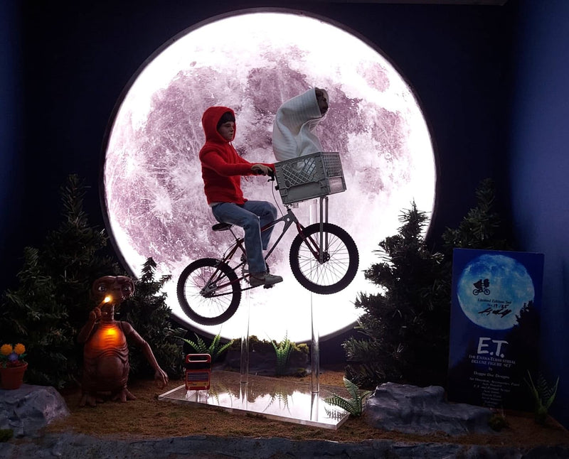 Load image into Gallery viewer, E.T. the Extra-Terrestrial - E.T. &amp; Elliott - MINT IN BOX
