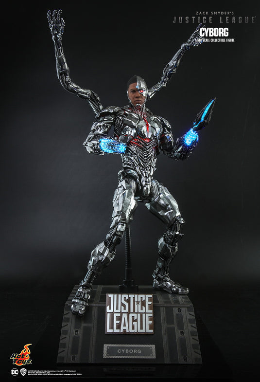 Justice League - Cyborg - MINT IN OPEN BOX