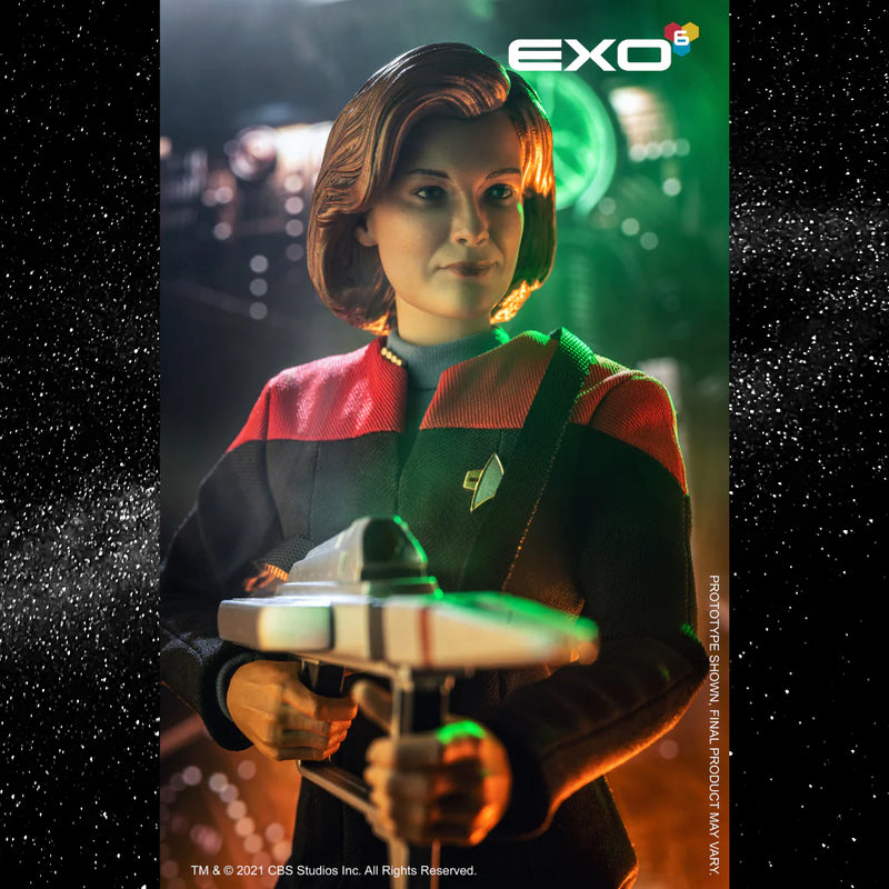 Load image into Gallery viewer, Star Trek: Voyager - Kathryn Janeway - MINT IN BOX
