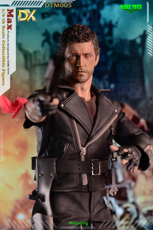 Load image into Gallery viewer, Mad Max - Max Deluxe Version - MINT IN BOX
