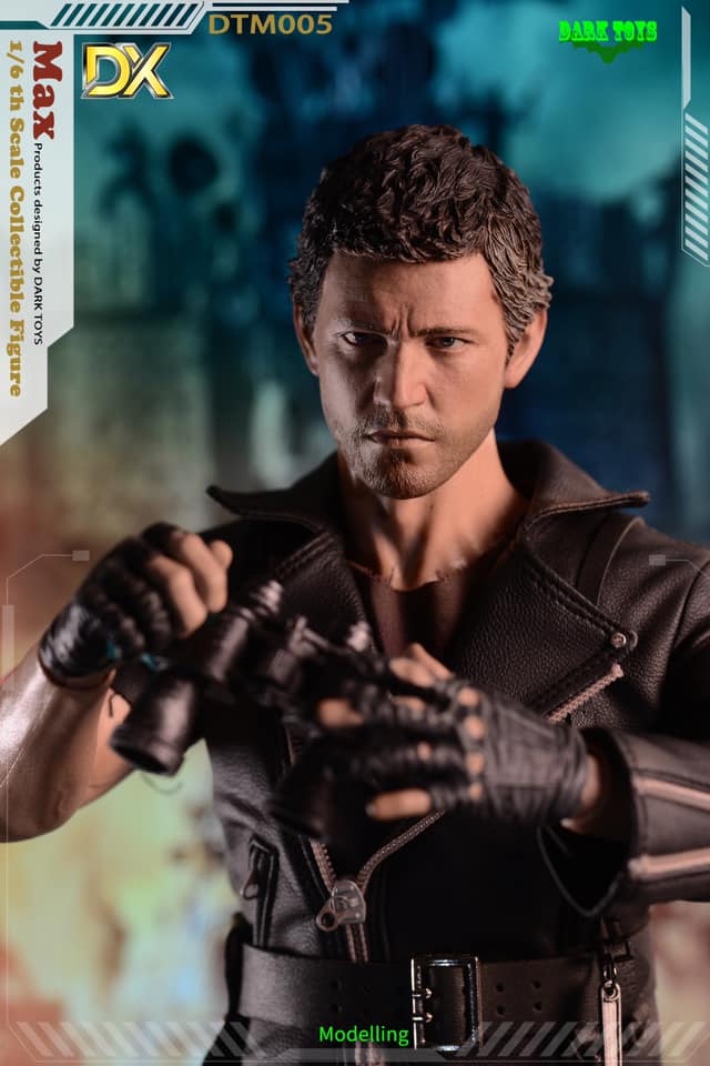 Load image into Gallery viewer, Mad Max - Max Deluxe Version - MINT IN BOX
