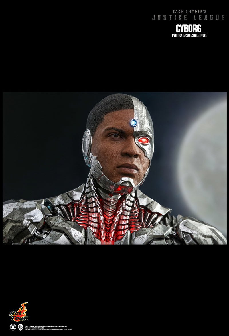 Load image into Gallery viewer, Justice League - Cyborg - MINT IN OPEN BOX
