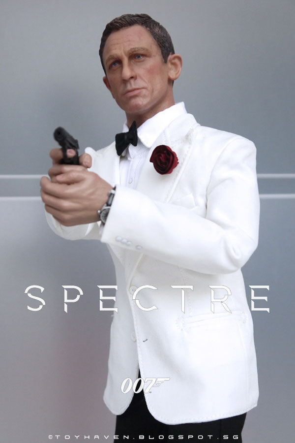 Load image into Gallery viewer, 007 Spectre - James Bond - White Tuxedo Edition - MINT IN BOX
