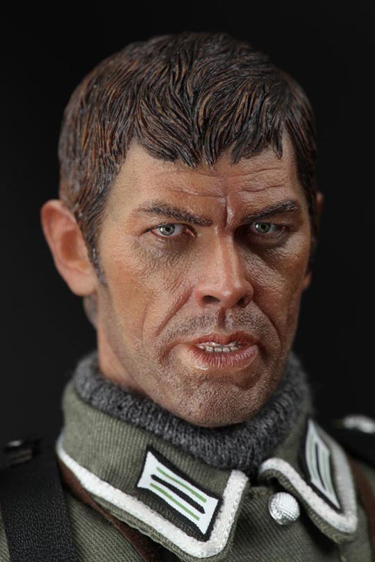 Load image into Gallery viewer, WWII - German Eastern Front 1943 Wehrmacht Steiner - MINT IN BOX
