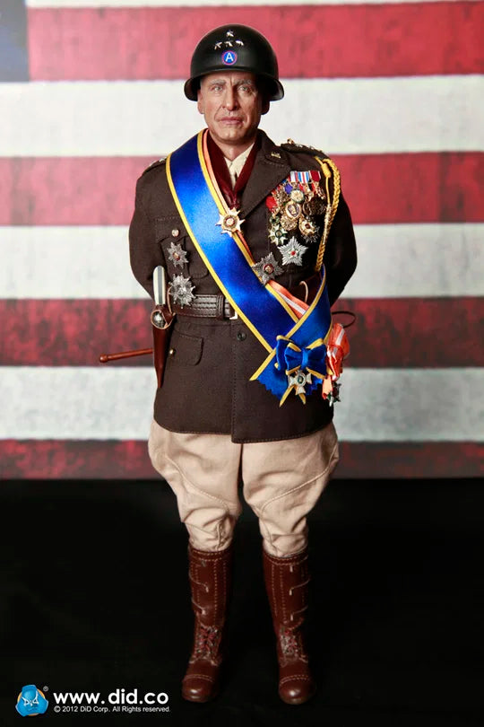 Load image into Gallery viewer, WWII - US Army General George S. Patton w/Gift Set - MINT IN BOX
