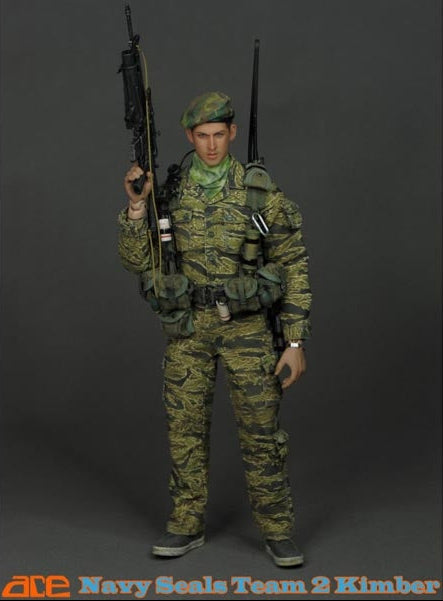 Load image into Gallery viewer, Vietnam SEAL - M16 Rifle w/Grenade Launcher &amp; Survival Vest
