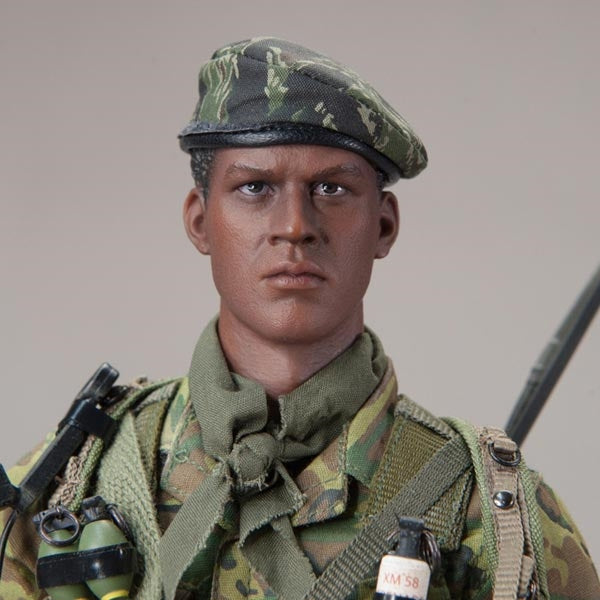 Load image into Gallery viewer, Vietnam - Long-Range Reconnaissance Patrol (LLRPs) Cobra - MINT IN BOX
