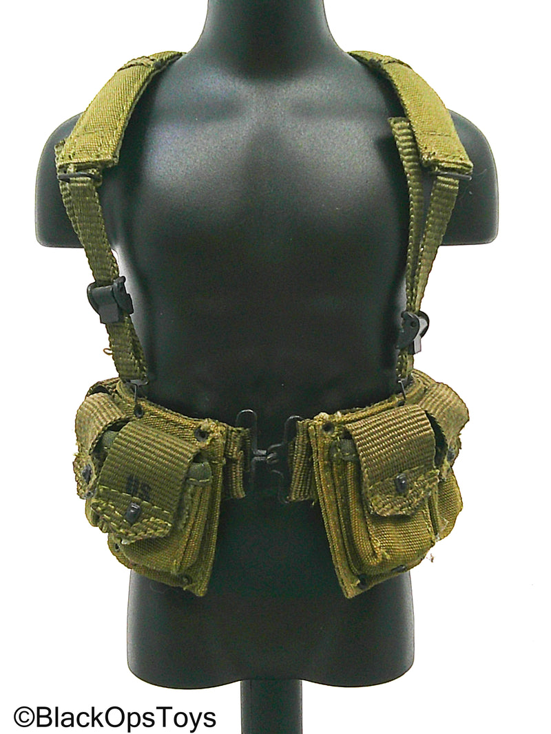 Load image into Gallery viewer, Vietnam Era Rivet Belt w/Harness &amp; Pouches (Toy Soldier)
