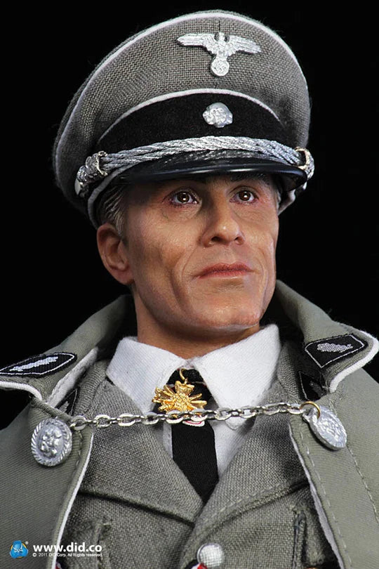 Load image into Gallery viewer, Sicherheitsdienst Standartenfuhrer France 1943 Hans - MINT IN BOX
