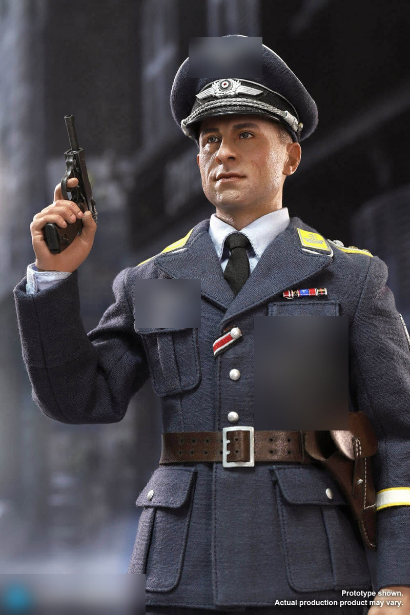 Load image into Gallery viewer, WWII - German Luftwaffe Captain - Willi - MINT IN BOX (READ DESC)
