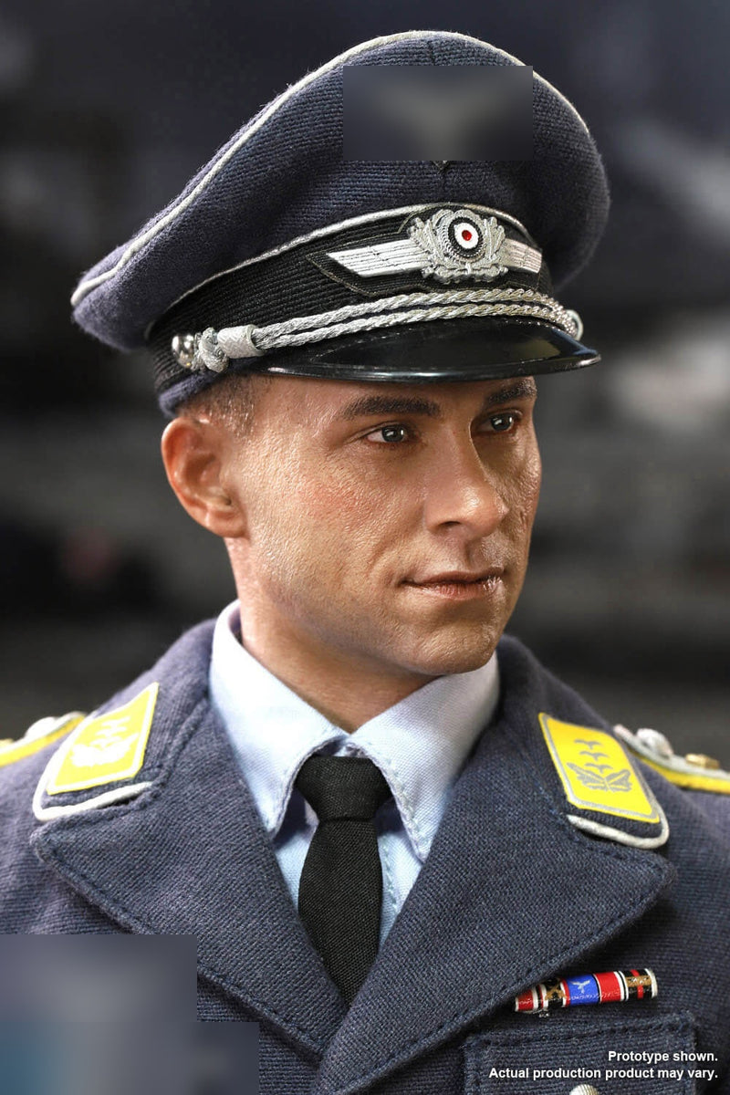 Load image into Gallery viewer, WWII - German Luftwaffe Captain - Willi - MINT IN BOX (READ DESC)
