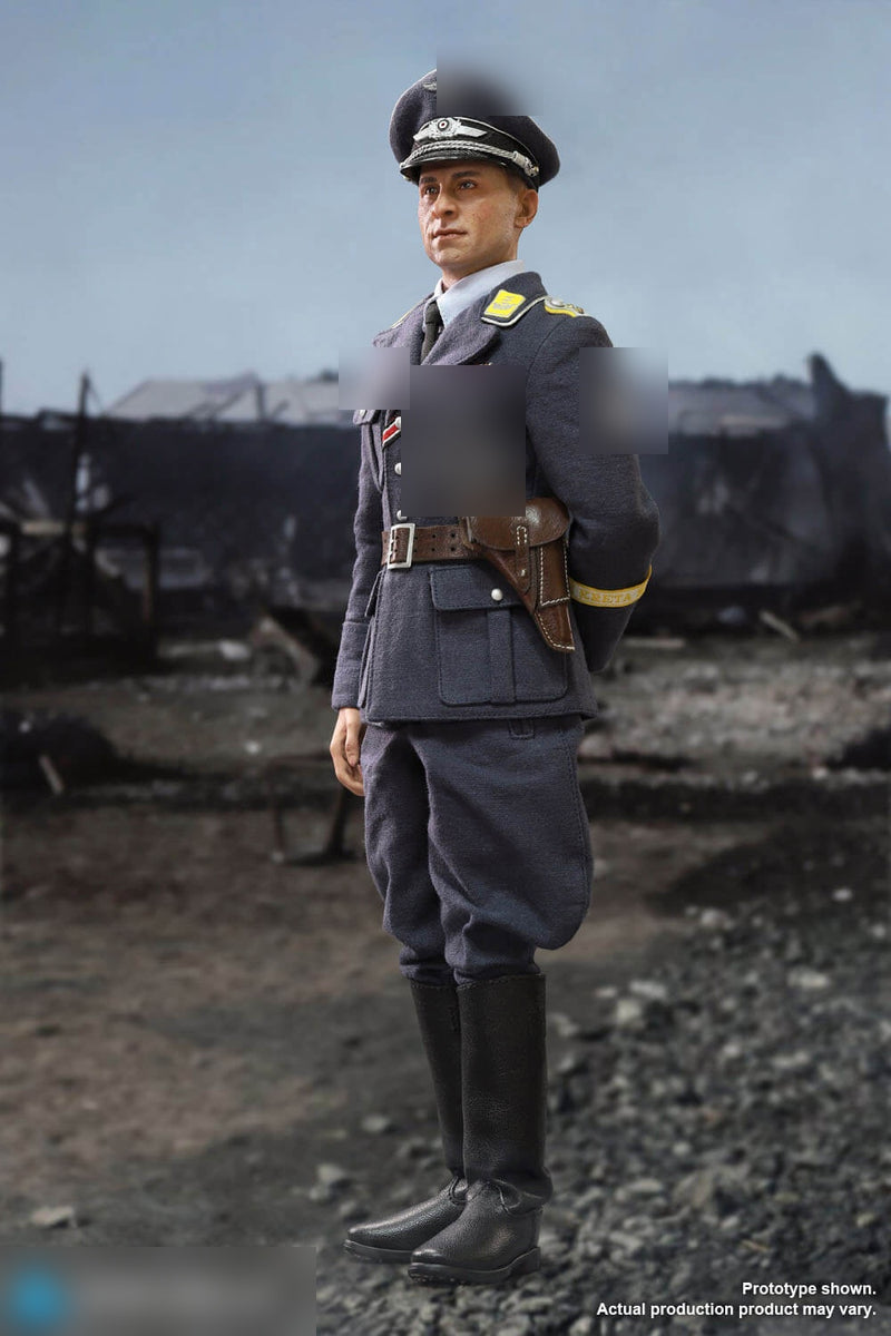 Load image into Gallery viewer, WWII - German Luftwaffe Captain - Willi - MINT IN BOX (READ DESC)
