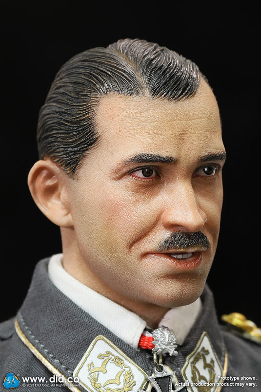 WWII - German Luftwaffe Pilot w/Cockpit  - MINT IN BOX (READ DESC)