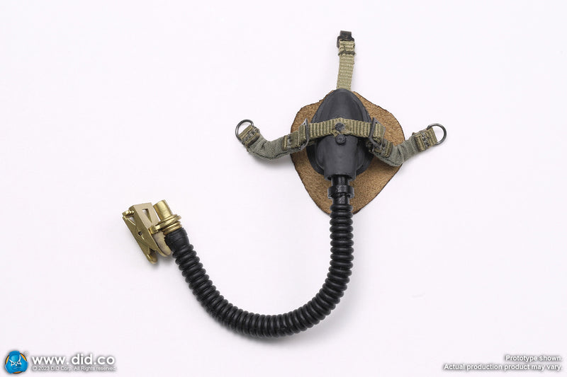 Load image into Gallery viewer, WWII - German Luftwaffe Pilot w/Cockpit  - MINT IN BOX (READ DESC)
