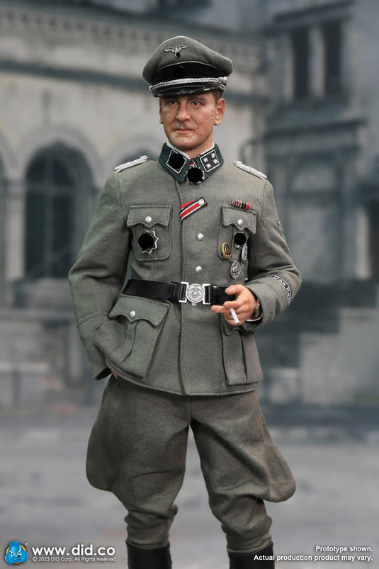 WWII - German Commanding Off. Skorzeny - MINT IN BOX (READ DESC)